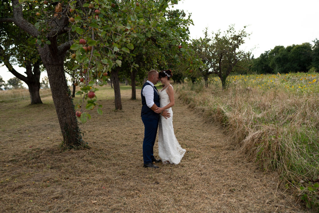 vintage hochzeit brautpaar unbearbeitet